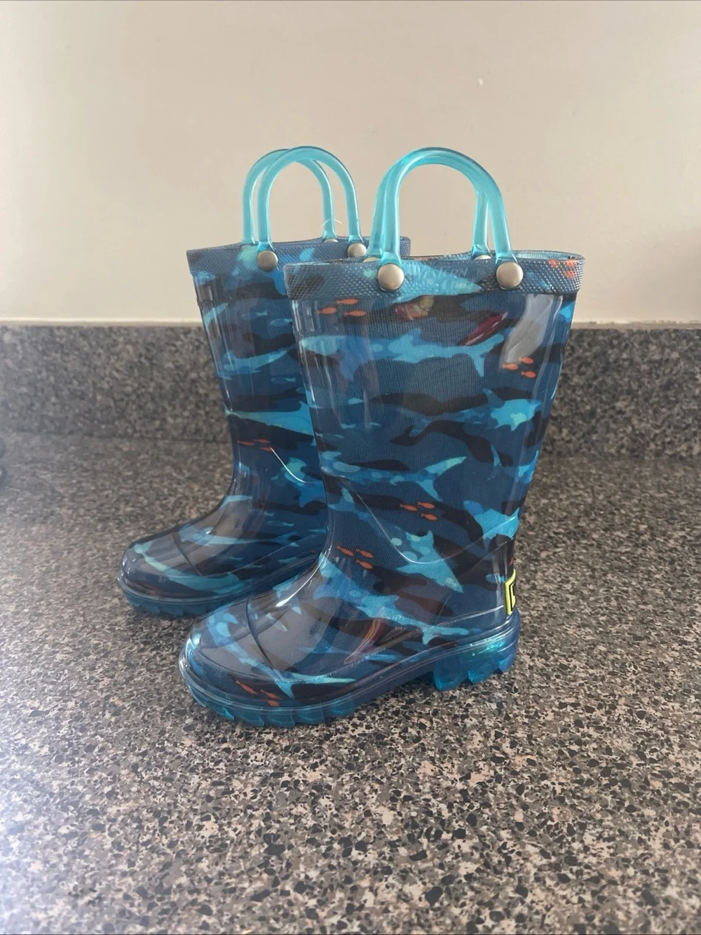 Western Chief Kids Shark Camo Light Up Rain Boots - Blue Size 6